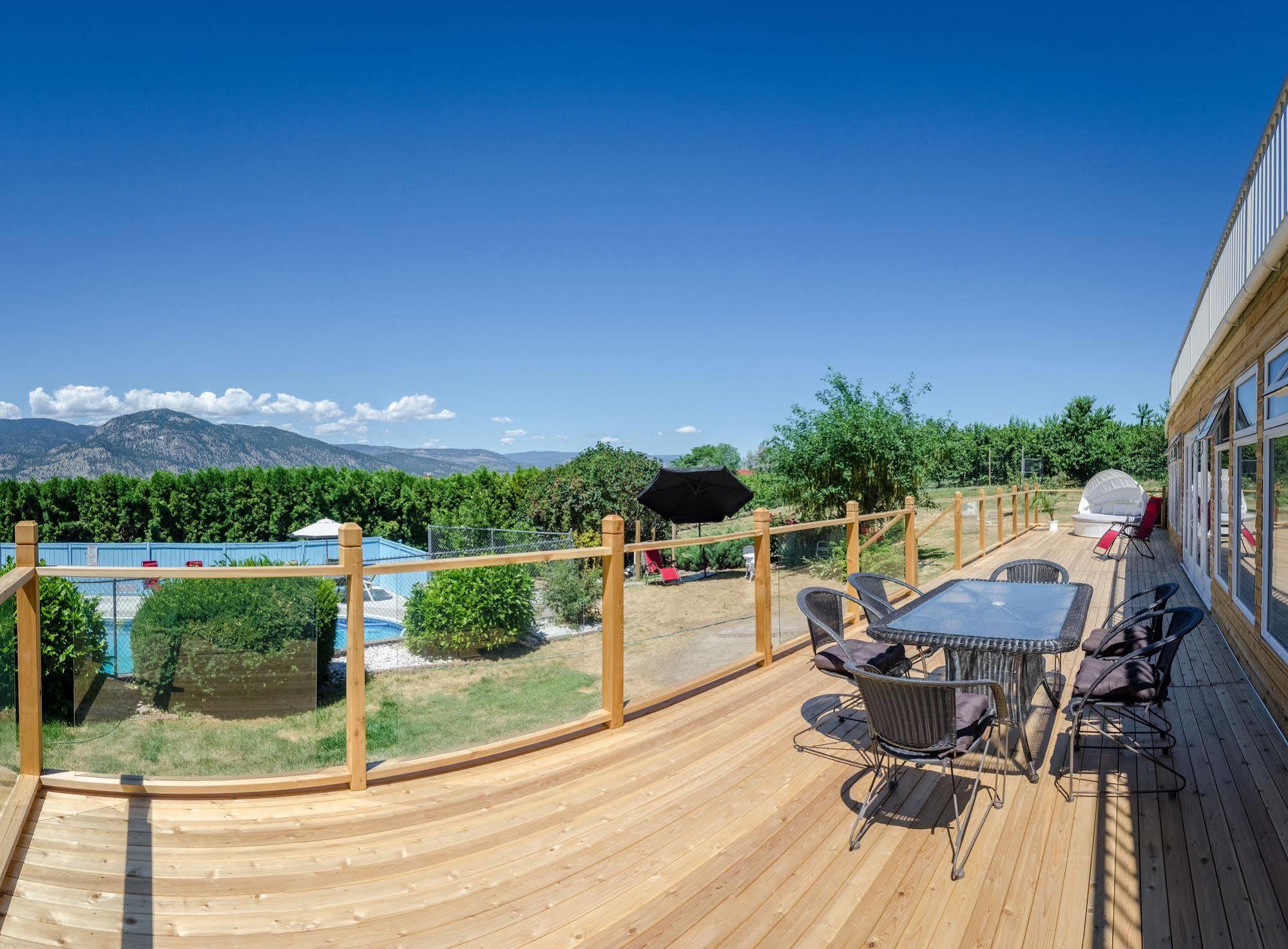 Ok Whistle Stop Bed & Breakfast Penticton Exterior photo
