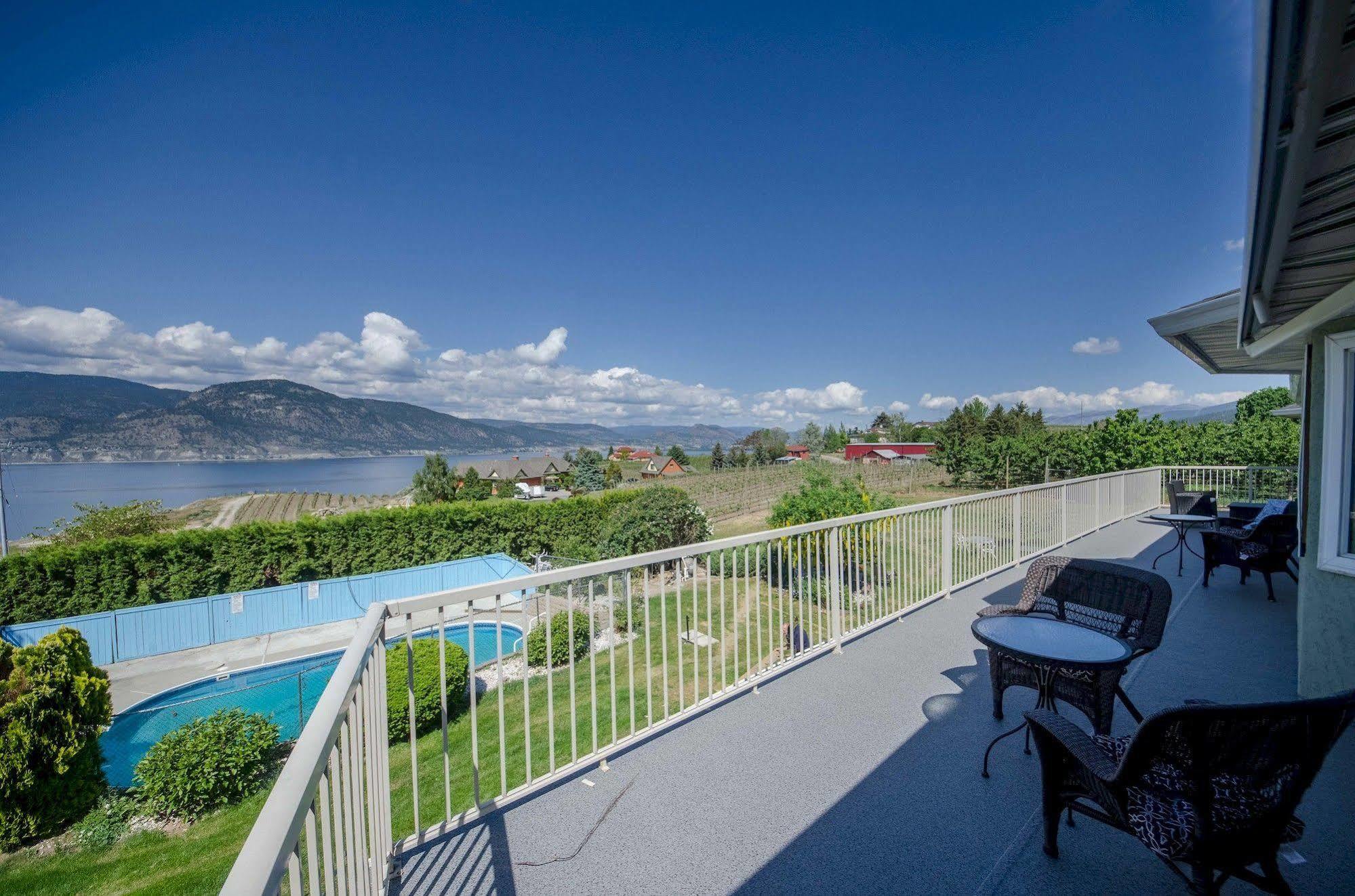 Ok Whistle Stop Bed & Breakfast Penticton Exterior photo